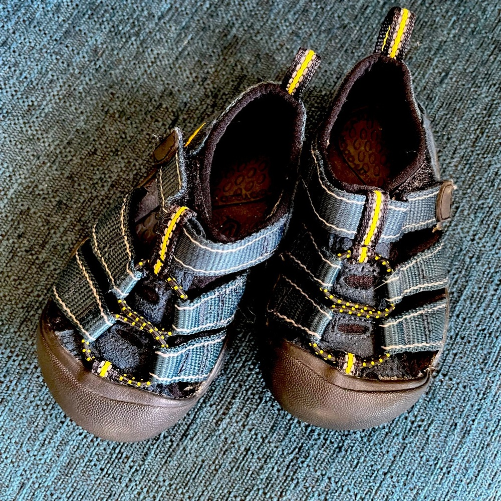 Keen Infant Baby Navy Blue Classic H2 Sandals Shoes 5 US 22 First Walker